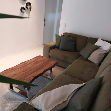 Modern - Perfectly Located Apartamento