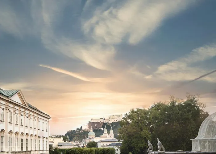 Modern Centre Just Steps From Mirabell Palace Apartman