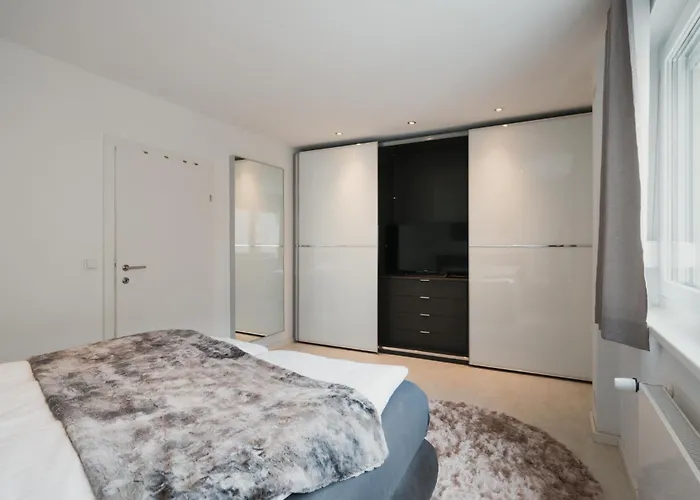 Modern Centre Just Steps From Mirabell Palace Apartment *