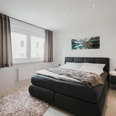 Modern Centre Just Steps From Mirabell Palace * 잘츠부르크